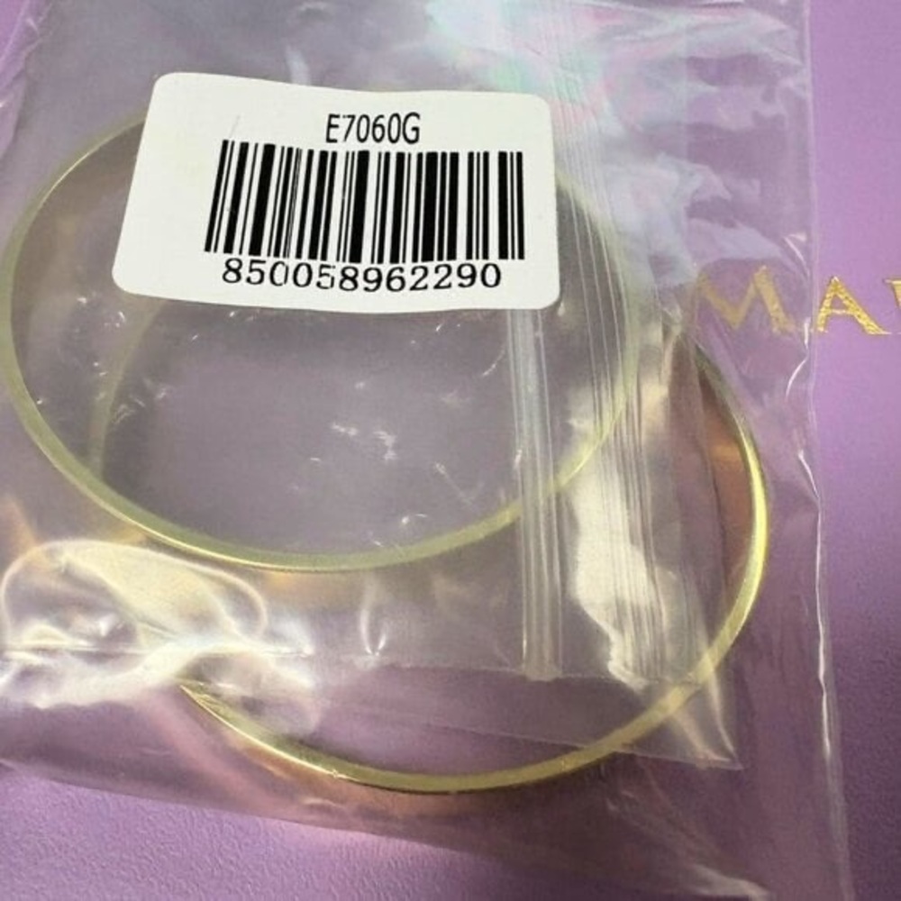 Melinda Maria Atlas Hoops 2 inch in Gold New With MM Pouch - Picture 5 of 5